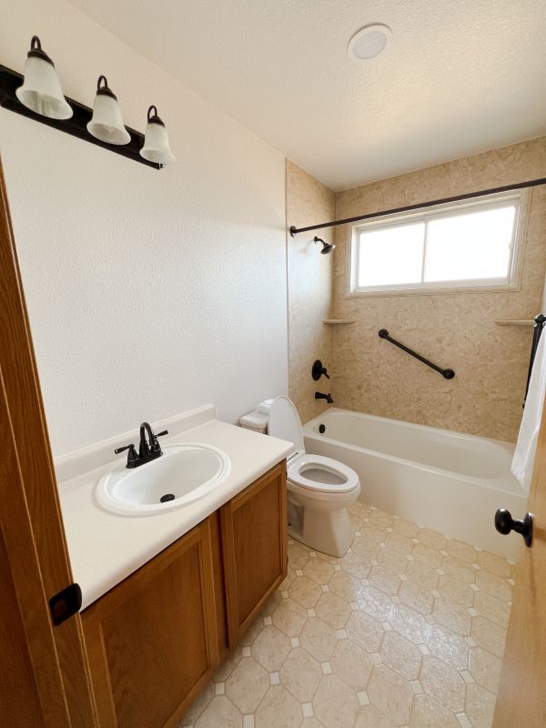 Top Bathroom Remodeling Companies in Trumbull, CT
